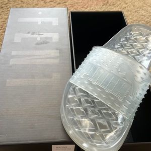 Lowest price 30 dollars